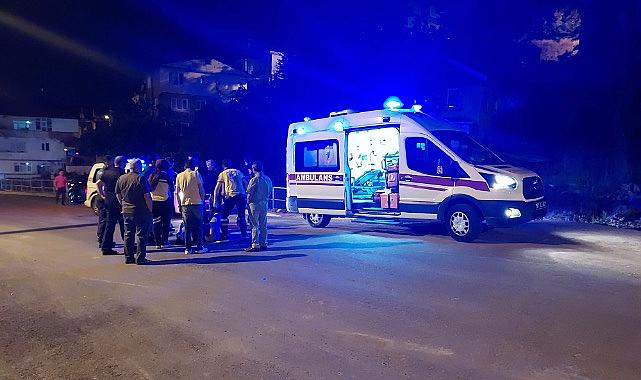 Duvara çarpan pat pat devrildi: 3 yaralı