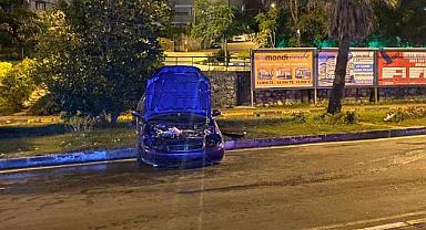 Feci kaza! Elektrik direğine çarptı