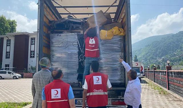 Gurbetçilerden anlamlı destek! Bir tır dolusu yardım gönderdiler