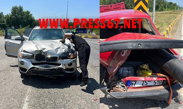 Gurbetçinin çarptığı araç hurdaya döndü:1 ağır yaralı