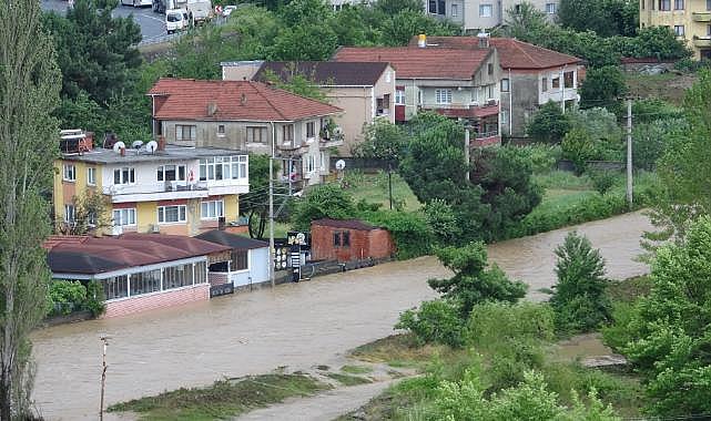 Ilıksu sular altında!