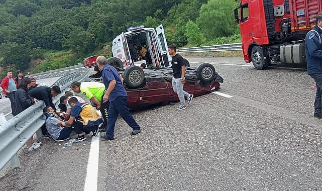 İki otomobil kazaya karıştı 1&#039;i bebek 8 kişi yaralandı