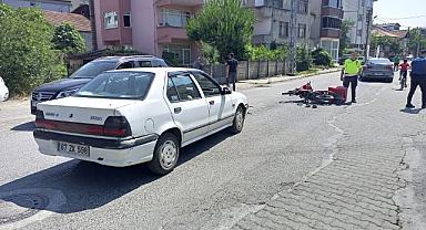 Moto kurye ile otomobil çarpıştı: 1 yaralı