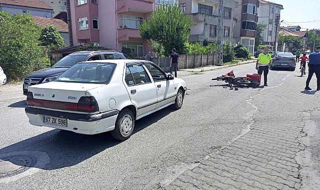 Moto kurye ile otomobil çarpıştı: 1 yaralı