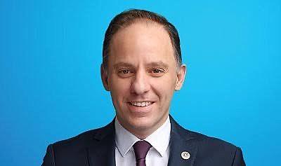 TDK kadını aşağılayan karşılıkları kaldırdı!