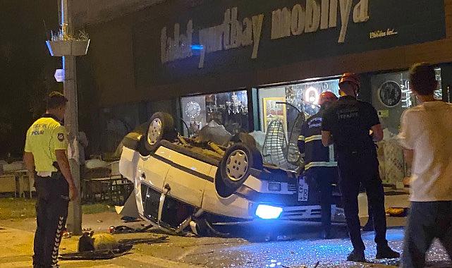 Alkollü sürücü karşı şeride geçip beton saksılara çarptı ardından takla attı: 2 yaralı