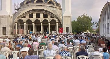 Aşure etkinliğinde bir araya geldiler  