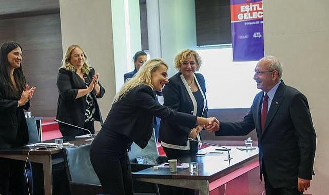 CHP'de "Eşitlik Gelecek" toplantısı düzenlendi! Merve Kır da oradaydı!