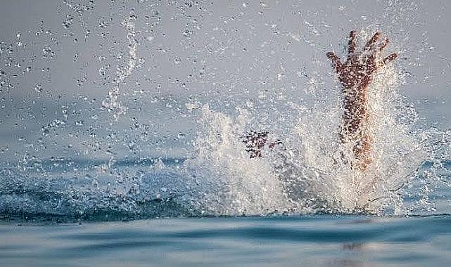 Denizde akıntıya kapılan adam hayatını kaybetti  