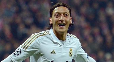 Mesut Özil'in hayatı belgesel oluyor!