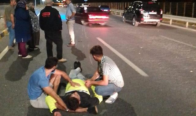 Önündeki araca çarpmamak için motoruyla düştü