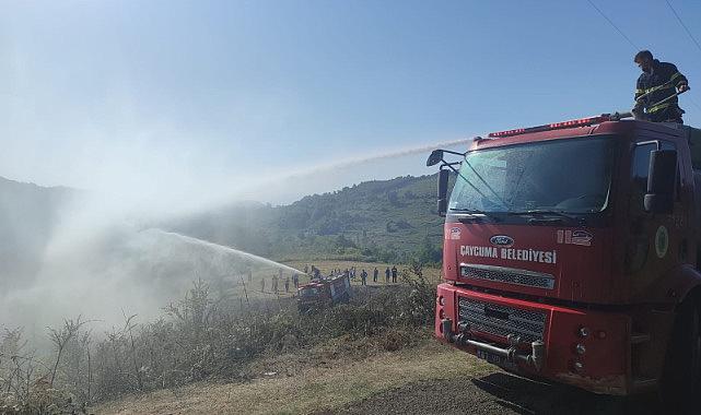 Örtü yangınını itfaiye ekipleri söndürdü