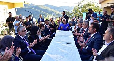 Bakan Işıkhan'dan şehidin ailesine taziye ziyareti