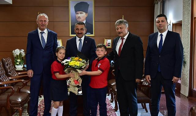 İlk ziyaret Vali&#039;ye