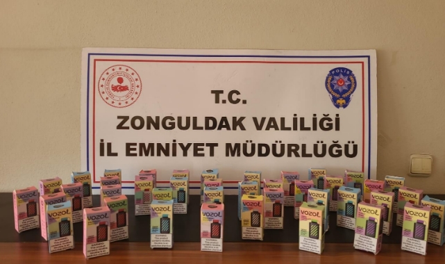 Kaçak elektronik sigaralarla yakayı ele verdi