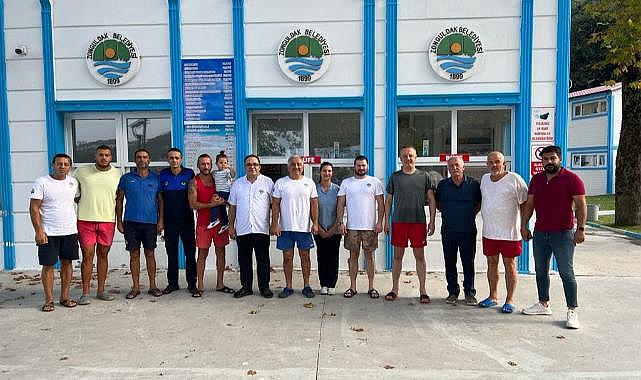 Kapuz&#039;da buluştular, kahvaltı yapıp denize girdiler!