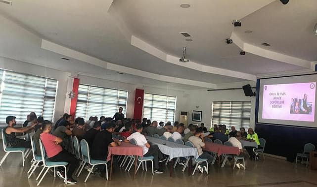 Okul servis araç sürücülerine bilgilendirme toplantısı