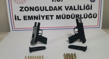 Polis ekipleri ruhsatsız tabanca ele geçirdi