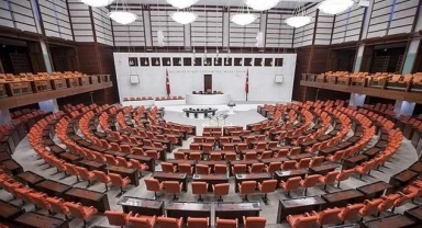 TBMM yeni yasama yılına 1 Ekim'de başlıyor: Meclis gündemi nasıl şekillenecek?