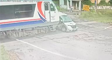 Tren kazasının görüntüleri ortaya çıktı!