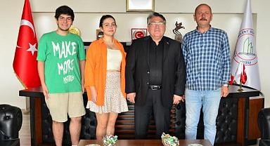 Uzun Mehmet Sağlık Meslek Lisesi Müdüründen Rektör Özölçer’e Ziyaret