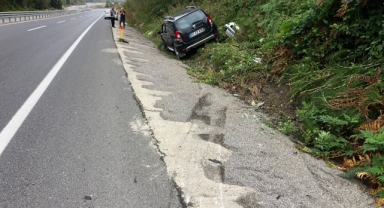 Yağmurda ıslanan yol kazaya neden oldu