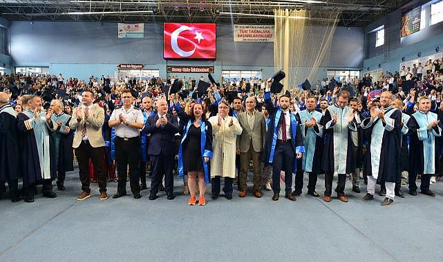 ZBEÜ’de mezuniyet heyecanı başladı