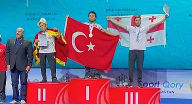 ZBEÜ Öğrencisinden 25. Parabilek Dünya Şampiyonası'nda Birincilik Başarısı