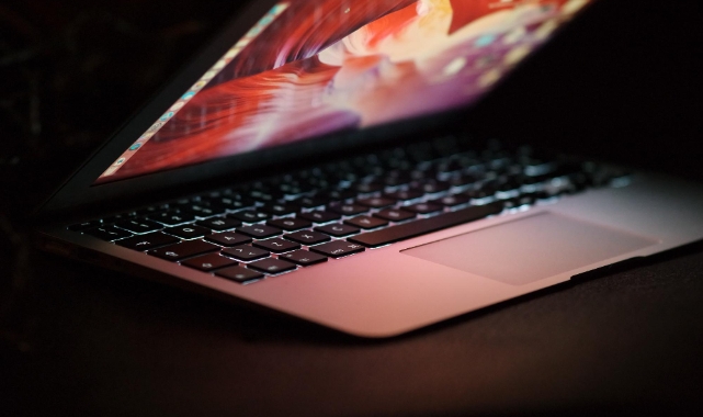 Apple M3 işlemcili yeni Mac modellerini duyurdu