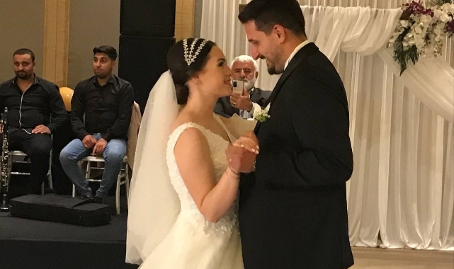 Bölge Müdürü Bayraktaroğlu, oğlunu evlendirdi