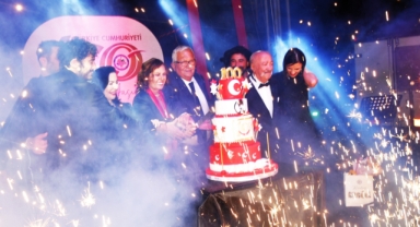 Cumhuriyet Balosu Kdz. Ereğli'de halkla buluştu