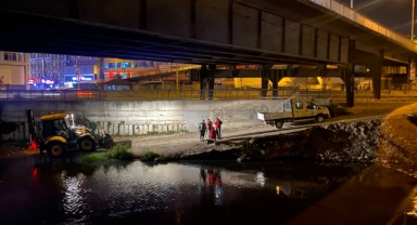 Fevkani köprü altı esnafının elektrik ve suları kesildi