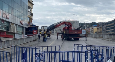 Fevkani Köprüsü'nde söküm işlemleri başladı