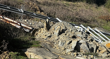 Zonguldak'ta yağışlar sonrası heyelan meydana geldi