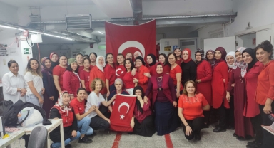 Kıyafet diktiler bayramı kutladılar
