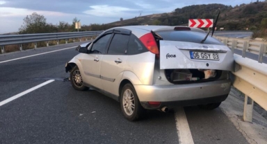 Kontrolden çıkan otomobil kaza yaptı: 2 yaralı