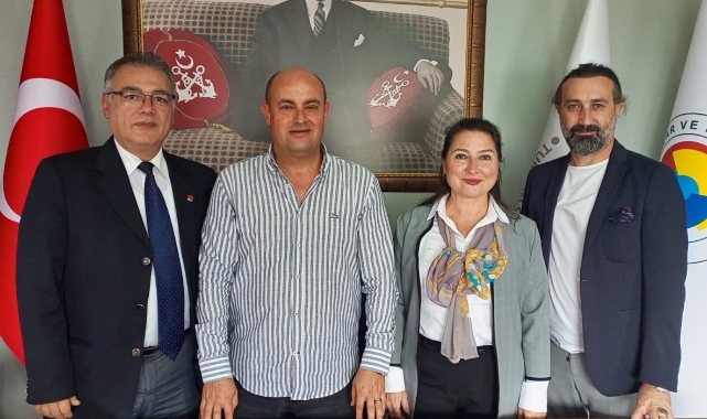 Muhittin Dikmen'e övgü dolu sözler; "Sizi partinizin örgüt çalışmalarındaki çalışkanlığınızla tanıyoruz"