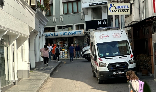 Otel odasında ölü bulundu