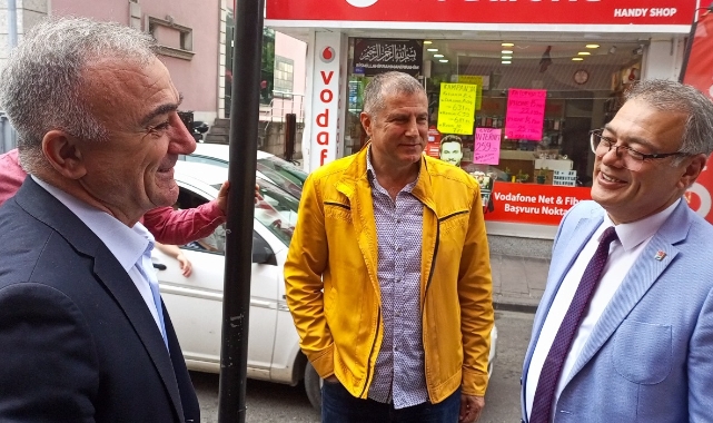 Sesli ve Dikmen'den siyasi nezaket!