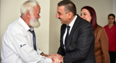 Vali Hacıbektaşoğlu, huzurevi sakinleriyle buluştu