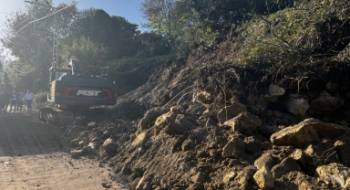Zonguldak’ta yağış sonrası heyelan!