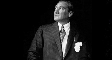 09:05'te hayat durdu, Türkiye Gazi Mustafa Kemal'i andı