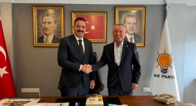 CHP'li Belediye Başkanları AK Parti'de
