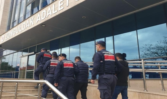 Zonguldak İl Jandarma Komutanlığı&#039;ndan Başarılı Operasyon: Hırsızlık Şüphelileri Yakalandı