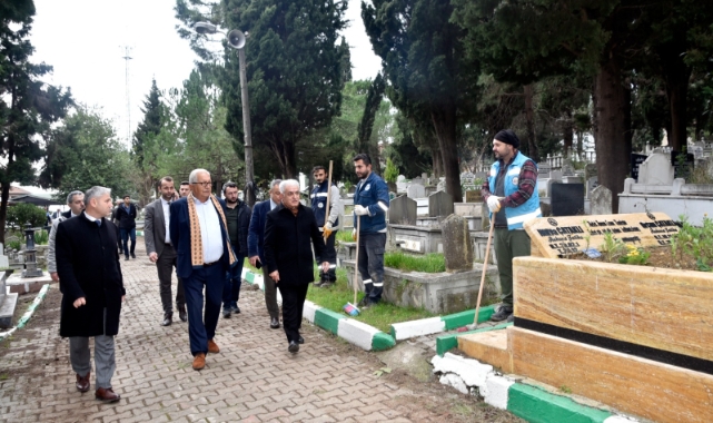 Başkan Posbıyık, Mezarlıklardaki Onarımları Yakından Takip Ediyor
