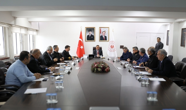 Kafkametler'in kayıp 7 mürettebatını arama çalışmaları sürüyor  