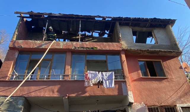 Mithatpaşa'da çıkan yangın paniğe neden oldu!