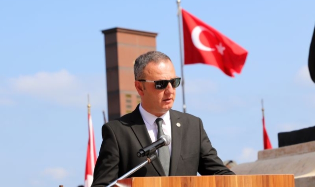 “Oteli bulan bana da konum atsın! Bir havuz sefası yapayım”