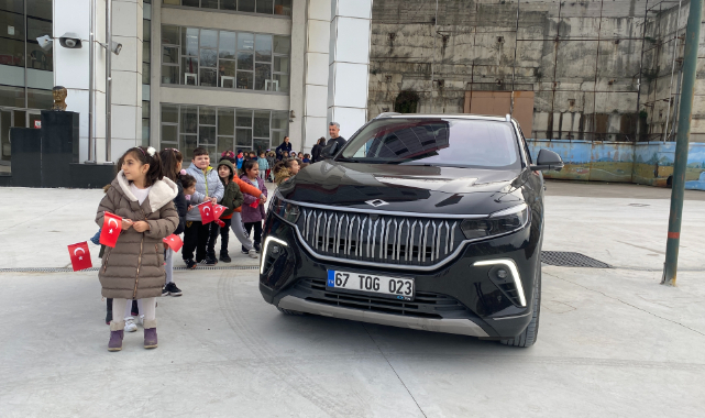 Prof. Dr. İlhan Varank Kız Anadolu İmam Hatip Anaokulu'nda Yerli Malı Haftası Kutlamaları: TOGG İle tanıştılar