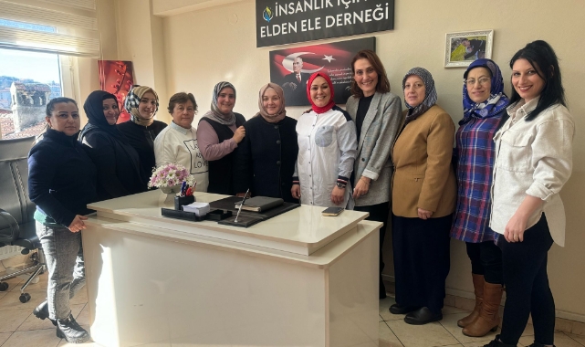 AK Kadınlardan Elden Ele Derneği'ne ziyaret